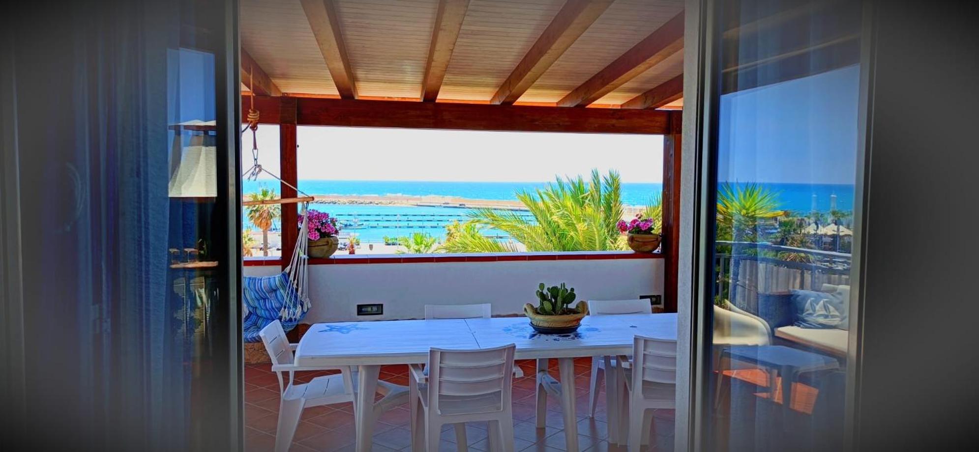 Willa La Terrazza Di Pollon San Leone Zewnętrze zdjęcie